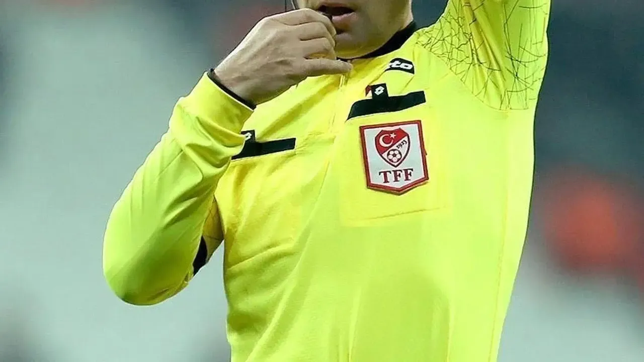 Süper Lig'de 23. Hafta Vuruşu: Maçları Yönetecek Hakemler Açıklandı
