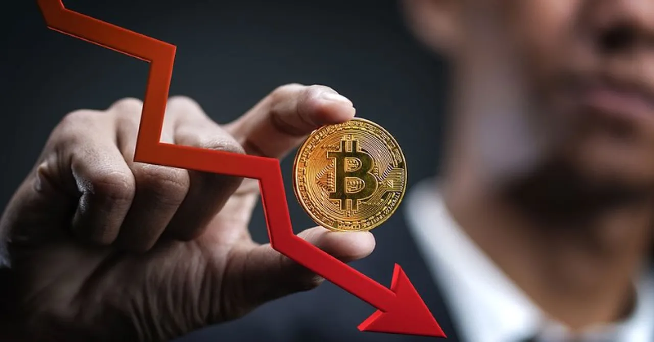 Küresel Riskten Kaçış Rüzgarı Bitcoin'i Vurdu: Kripto Piyasaları Sert Düşüş Yaşıyor