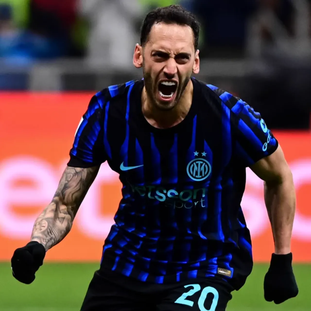Galatasaray Başkan Vekili'nden Hakan Çalhanoğlu Açıklaması: 