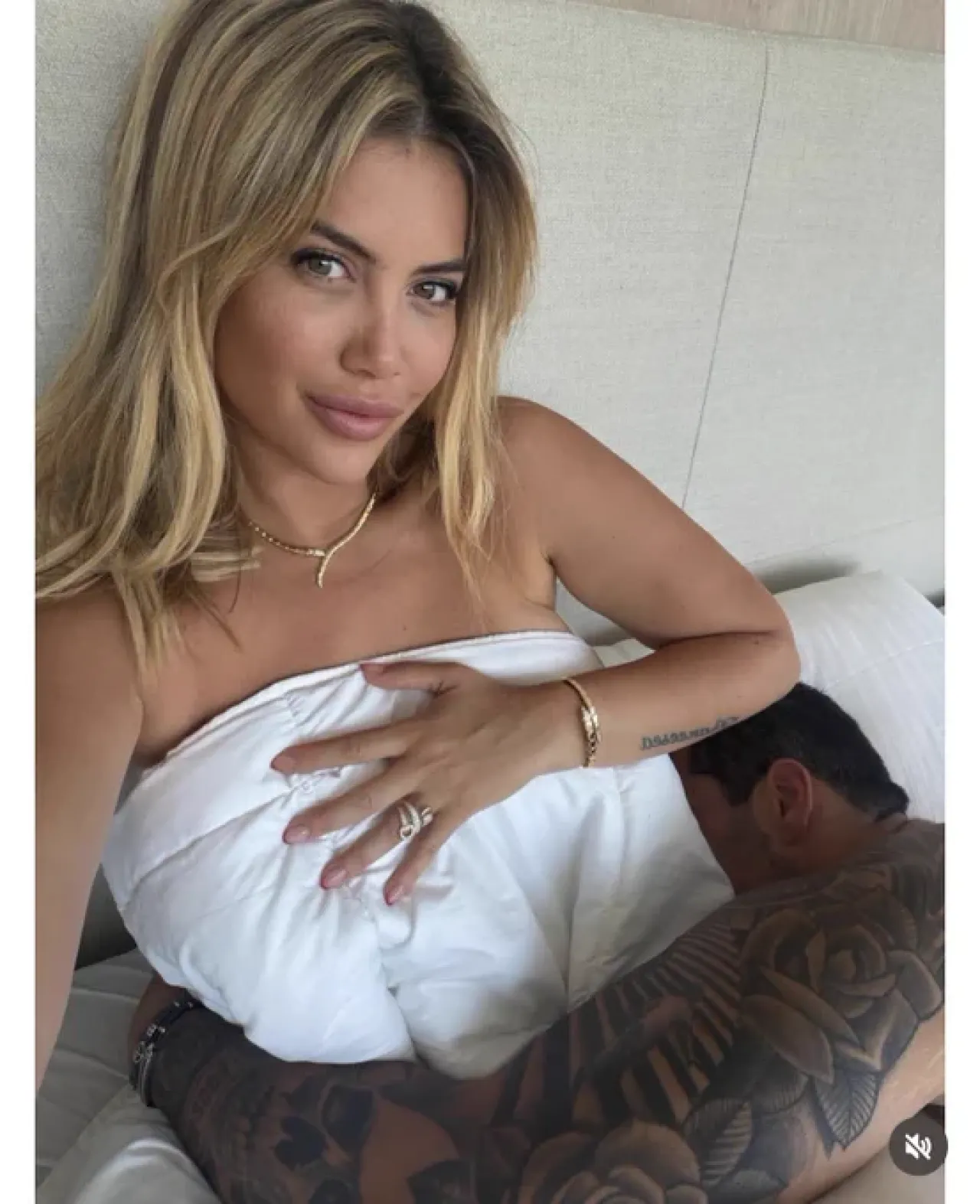 Wanda Nara'dan Şok Paylaşım: Yeni Aşkıyla Yatak Fotoğrafı!