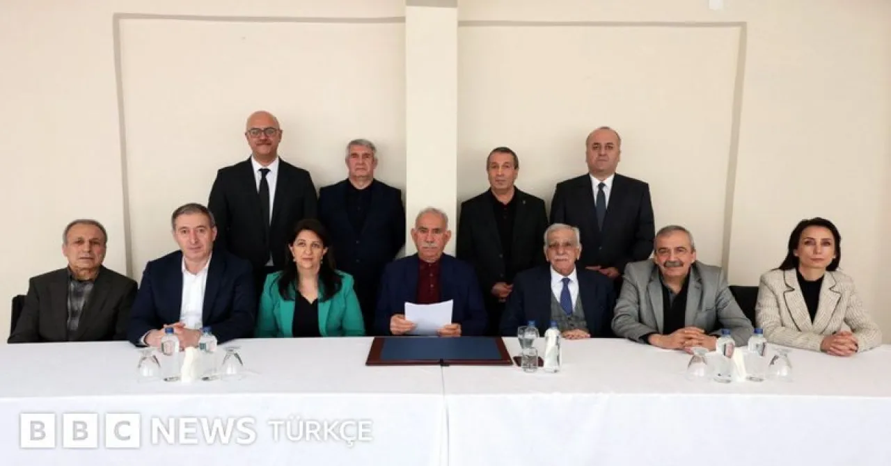 Öcalan'dan Yeni Mesaj Beklentisi: PKK'nın Fesih Çağrısının Yıldönümünde Kritik Açıklama