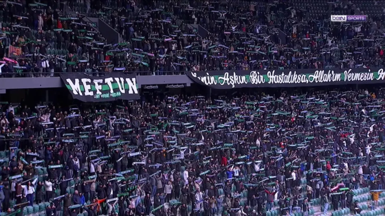 Kocaelispor Taraftarlarından Etkileyici Performans: 