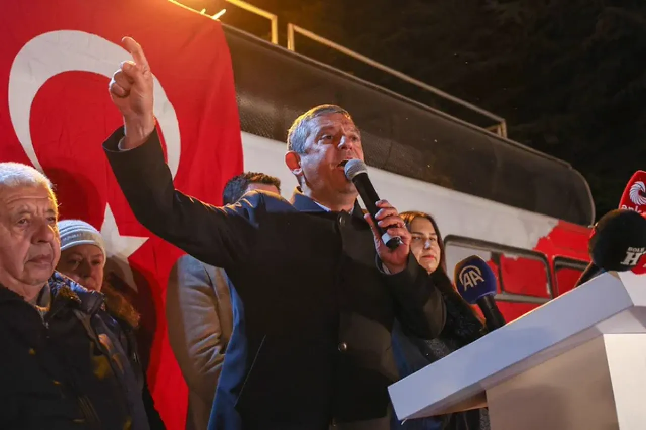 Özgür Özel, Tanju Özcan'ın Gözaltısı Sonrası Bolu'da Açıklama Yaptı