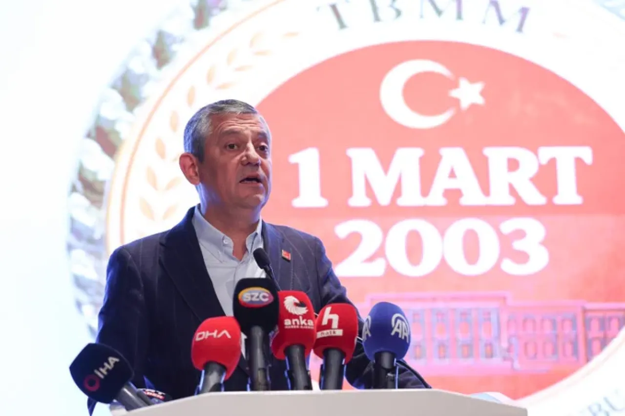 Özgür Özel'den Anlamlı Katılım: 