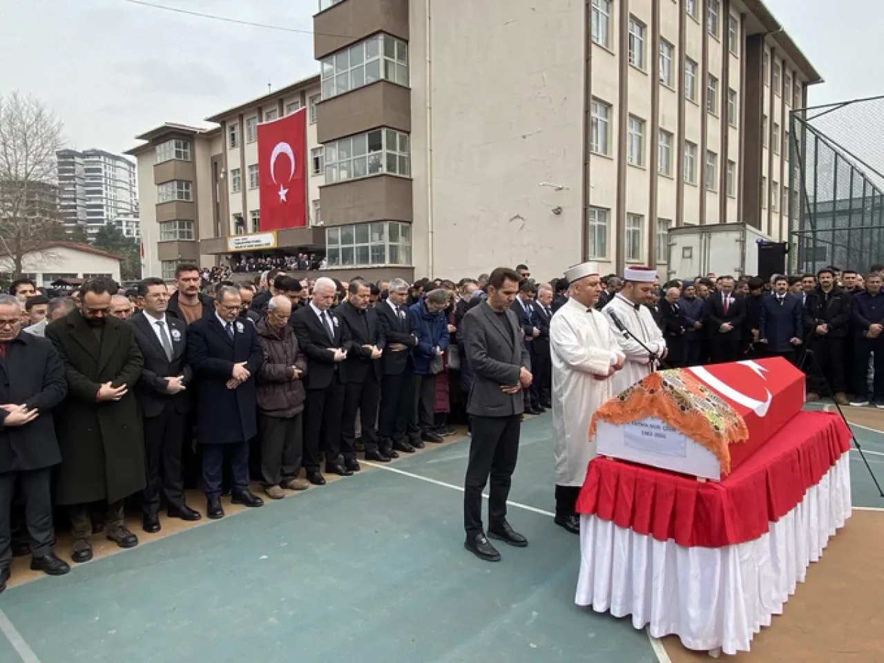 Fatma Nur Çelik Öğretmen İçin Okulunda Duygusal Anma Töreni