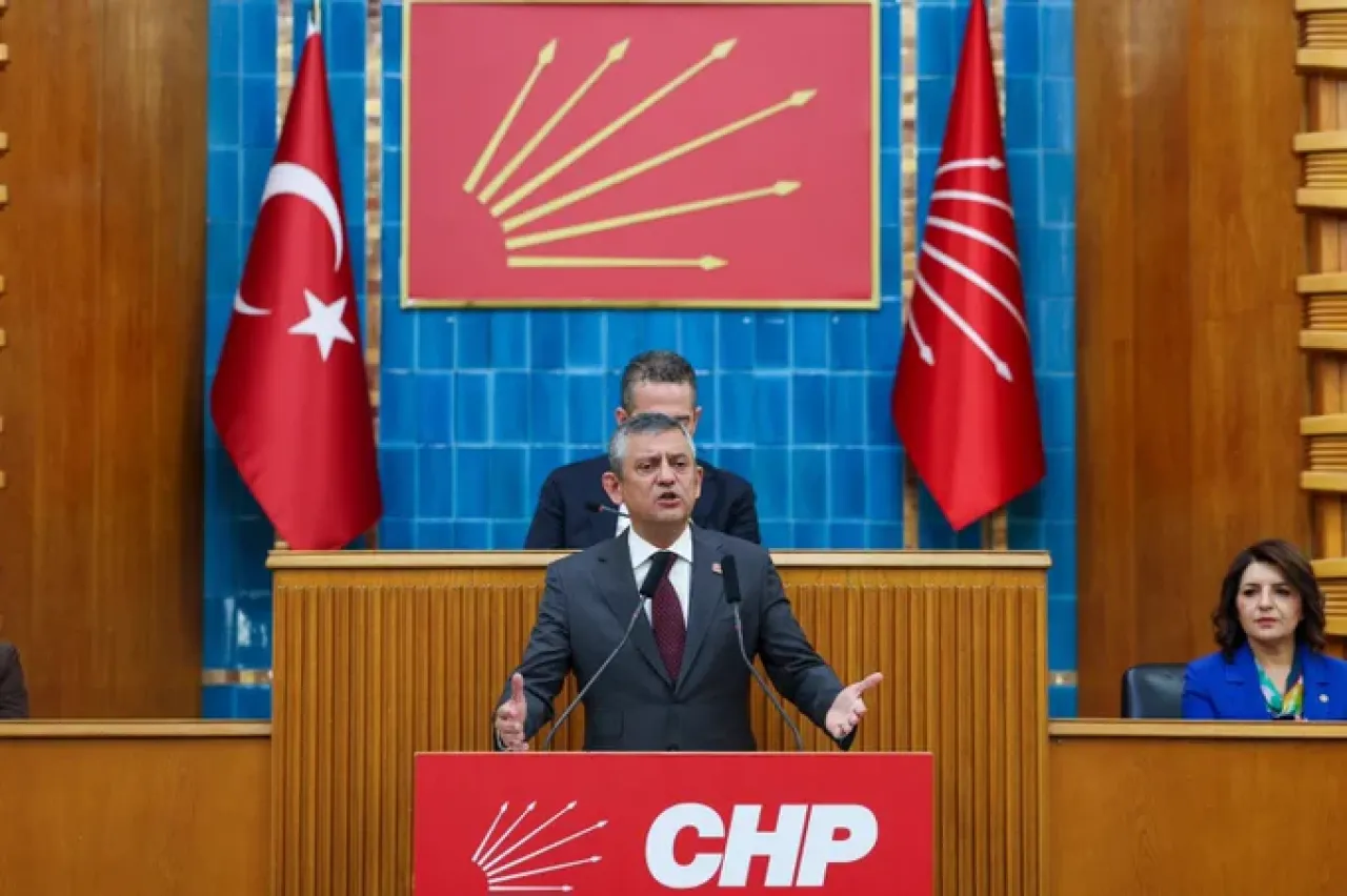 Özgür Özel'den 'Din Elden Gidiyor' Söylemine Net Yanıt: 