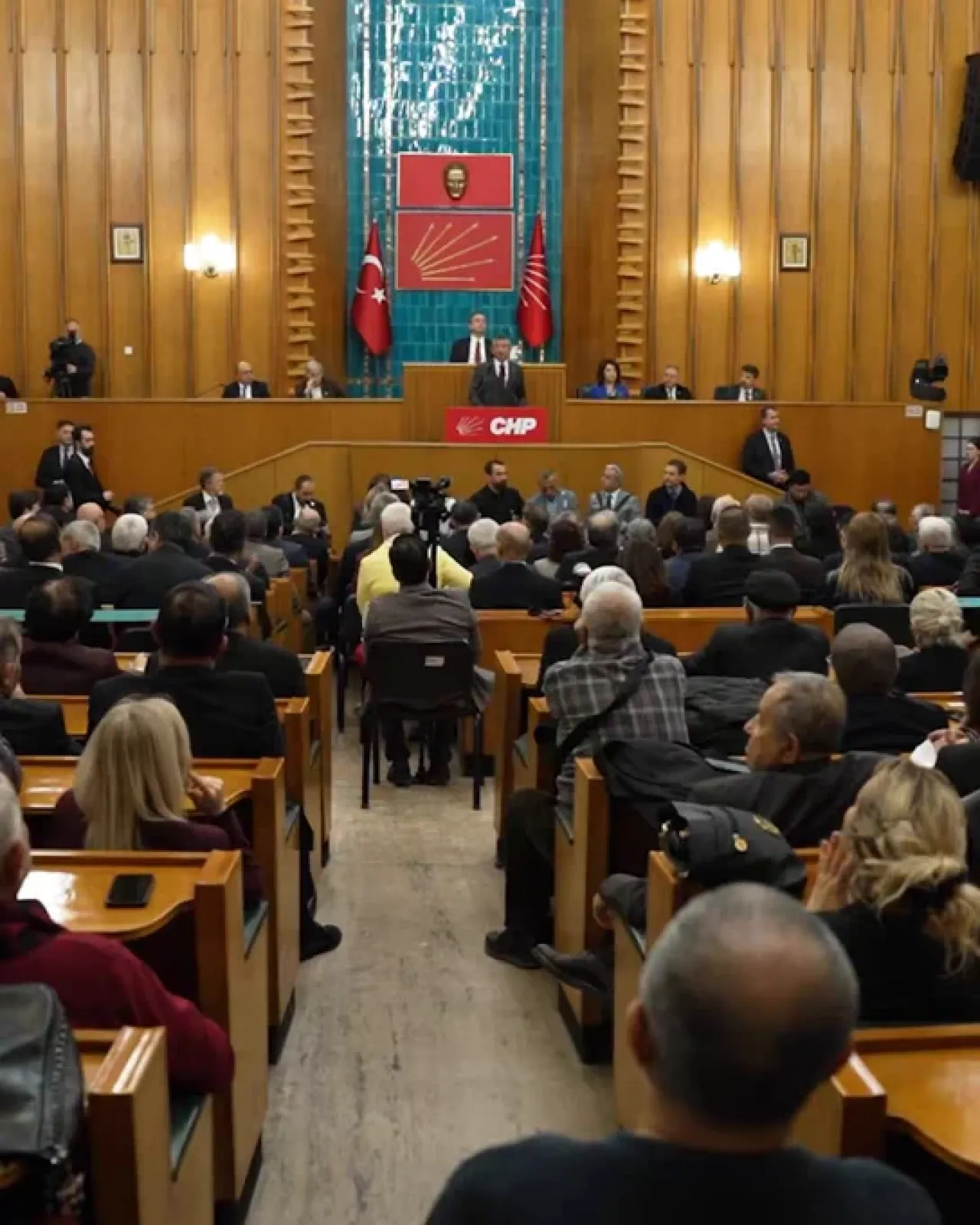 Özgür Özel'den Flaş Asgari Ücret Açıklaması: 