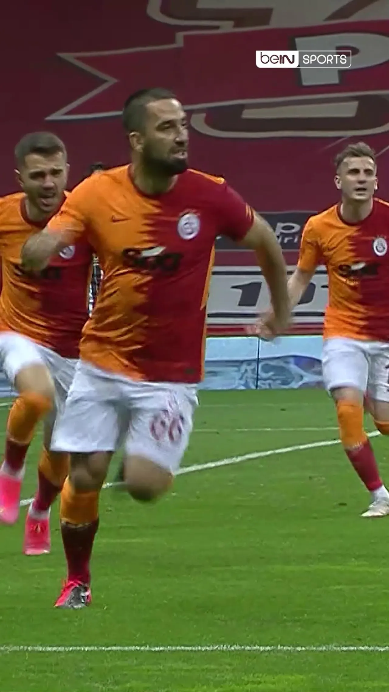 Efsane Derbide Unutulmaz An: Arda Turan'dan Tarihi Galatasaray Golü!